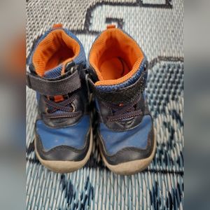 Toddler shoes size 7